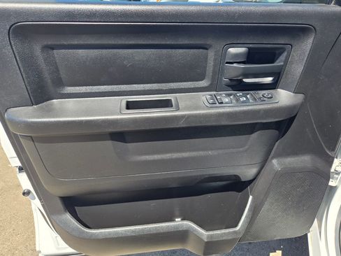 Used 2018 RAM 1500 Express image 9