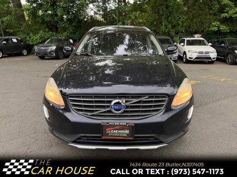 Used 2016 Volvo XC60 T5 Premier w/ Proximity Package AWD/4WD image 5