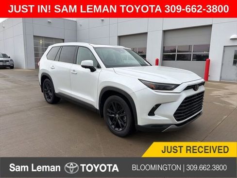 Used 2024 Toyota Grand Highlander AWD image 1