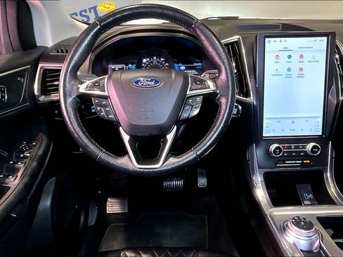 Used 2024 Ford Edge Titanium AWD/4WD image 9