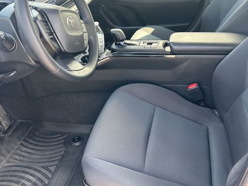 Used 2024 Toyota Prius LE image 12