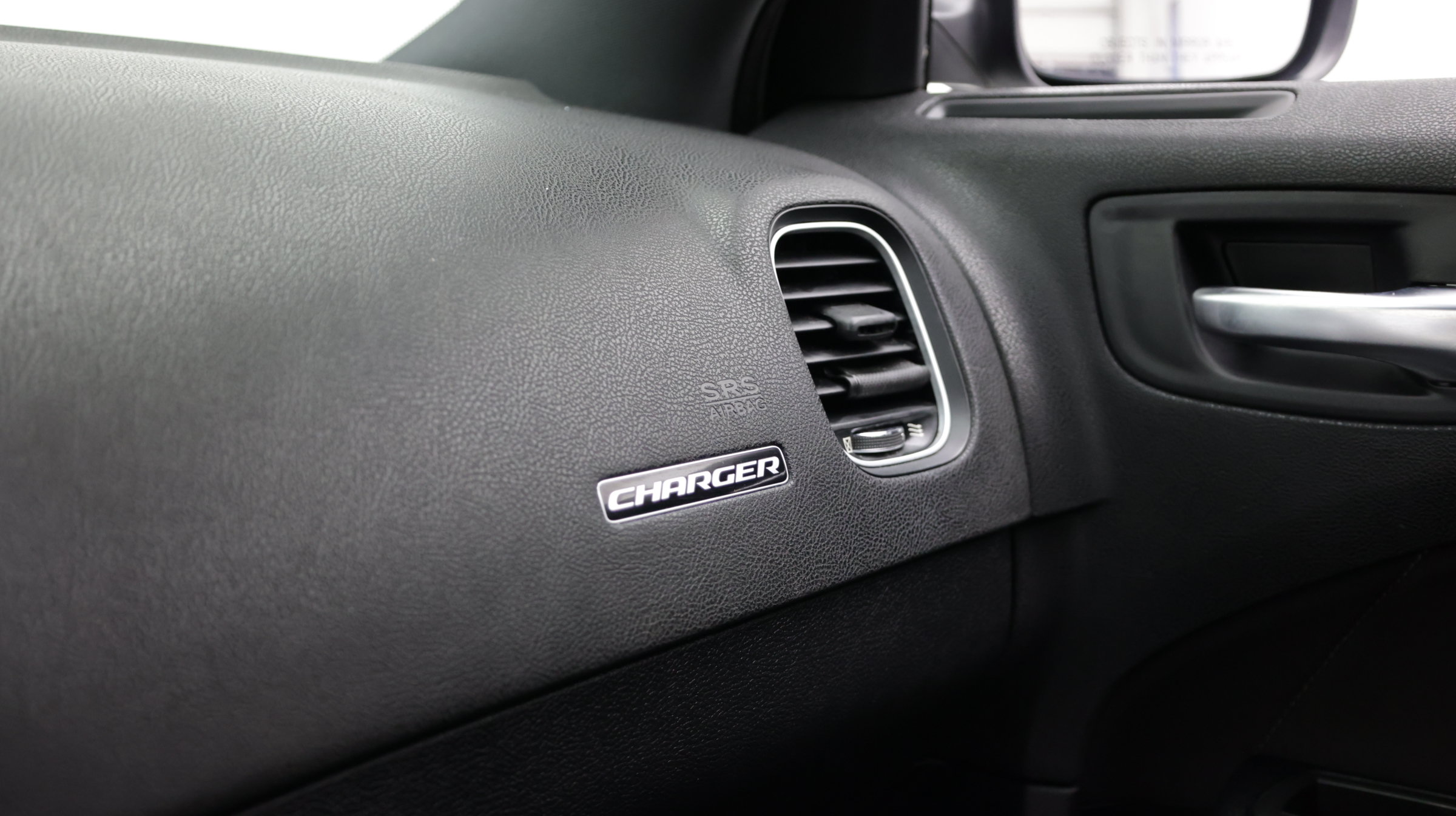 Used 2022 Dodge Charger SXT RWD image 19