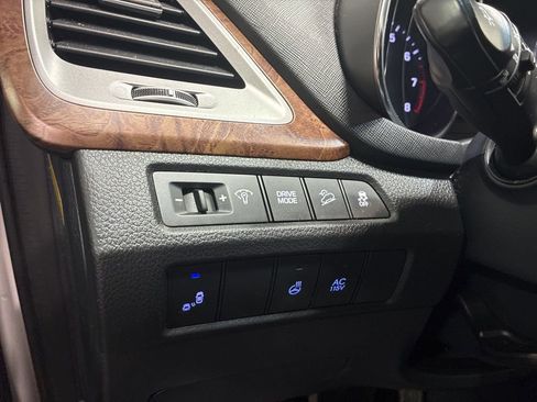 Used 2017 Hyundai Santa Fe Limited w/ Cargo Package image 32