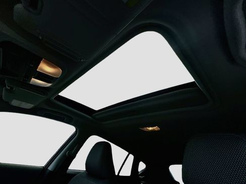 Certified 2024 Subaru Crosstrek 2.0i Premium AWD/4WD image 19