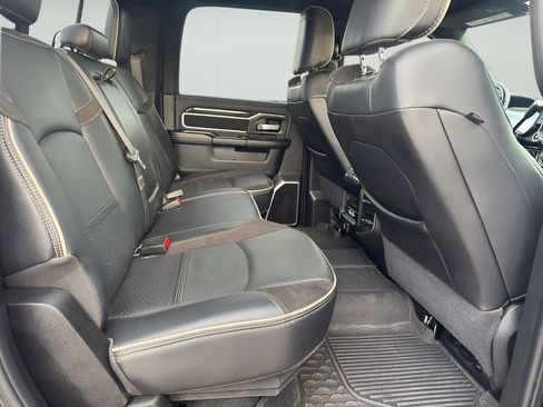 Used 2022 RAM 3500 Laramie w/ Night Edition image 19