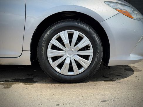 Used 2017 Toyota Camry LE FWD image 20