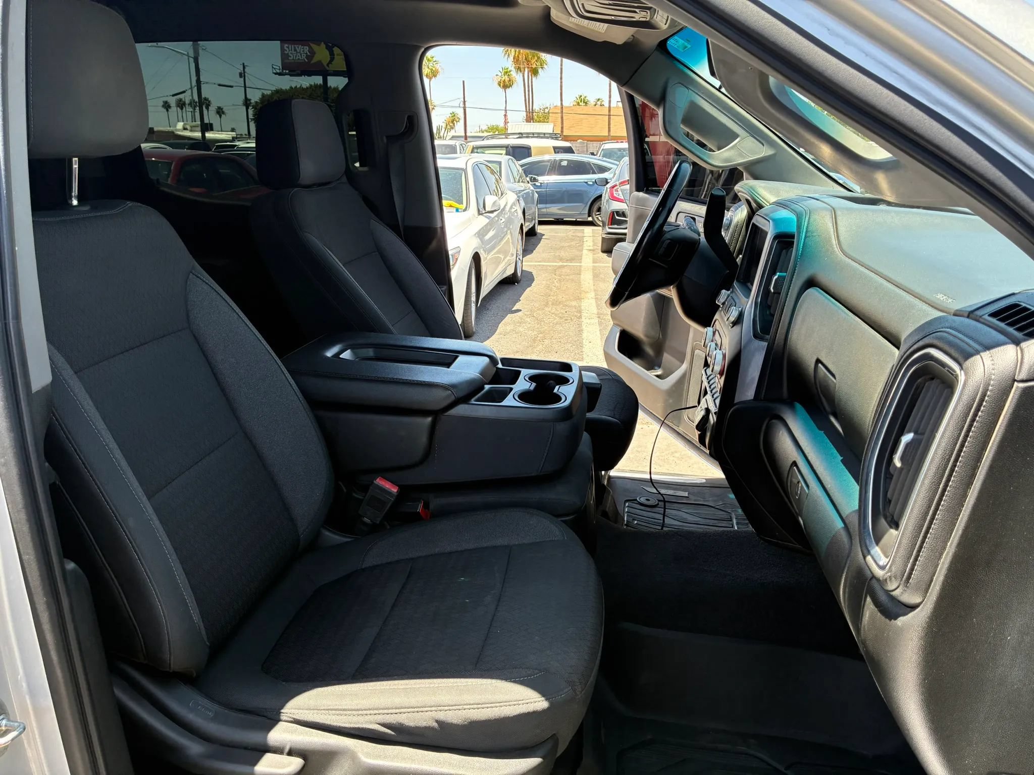 Used 2020 GMC Sierra 1500 SLE w/ SLE Value Package RWD image 23