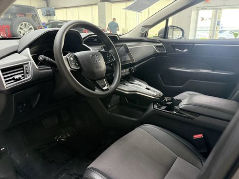 Used 2018 Honda Clarity Plug-In Hybrid image 19