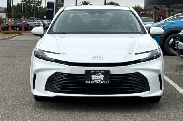 Used 2025 Toyota Camry LE FWD image 11