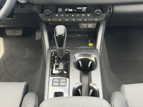 New 2026 Subaru Outback Touring XT AWD/4WD image 18