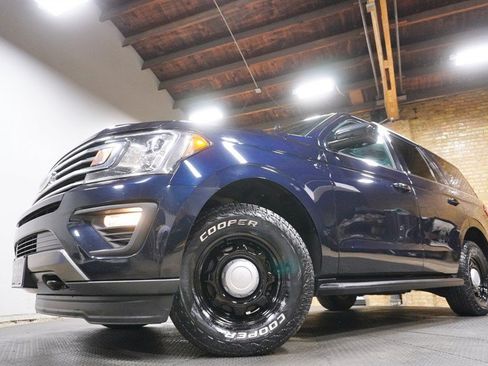 Used 2021 Ford Expedition XL AWD/4WD image 3