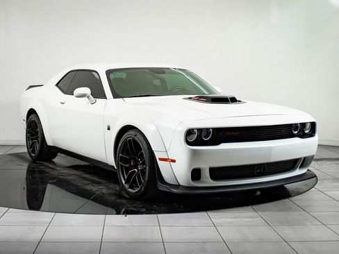 Used 2023 Dodge Challenger R/T Scat Pack image 5