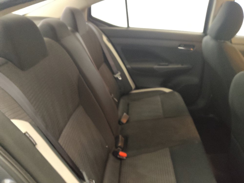 Used 2021 Nissan Versa SV FWD image 19