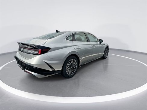New 2025 Hyundai Sonata SEL image 9
