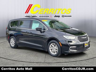 Certified 2024 Chrysler Pacifica Touring-L