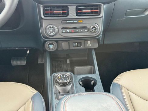 New 2025 Ford Maverick Lariat image 16