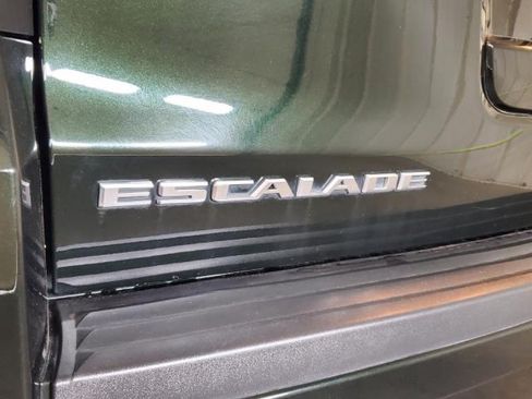 Used 2016 Cadillac Escalade Premium AWD/4WD image 6