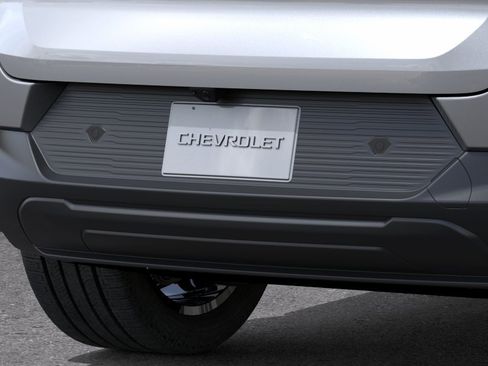 New 2026 Chevrolet Equinox EV LT w/ LPO, Blackout Package FWD image 15