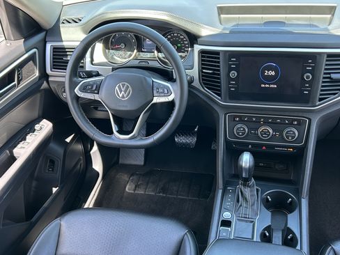 Used 2021 Volkswagen Atlas SE FWD image 12