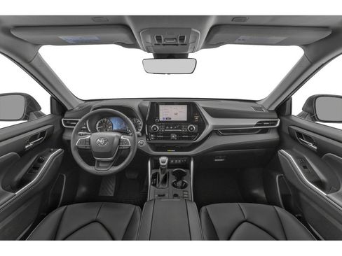 Used 2024 Toyota Highlander XLE AWD/4WD image 9