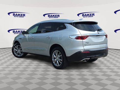 Used 2022 Buick Enclave Premium AWD/4WD image 7