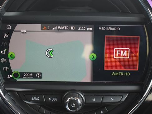 Used 2019 MINI Cooper S image 25