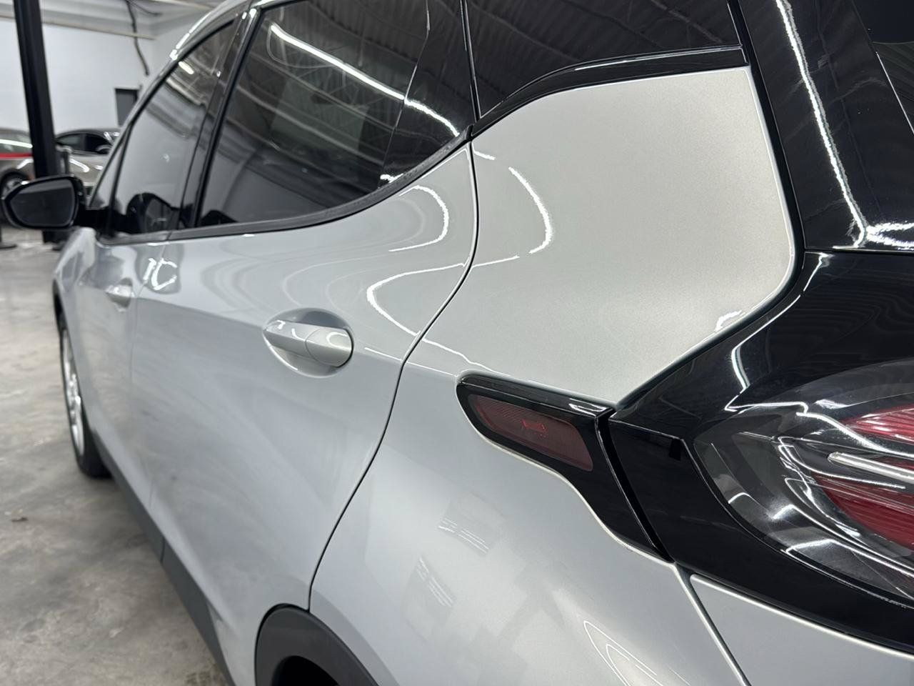 Used 2022 Chevrolet Bolt LT FWD image 11