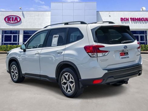 Used 2021 Subaru Forester Premium w/ Popular Package #1 AWD/4WD image 6