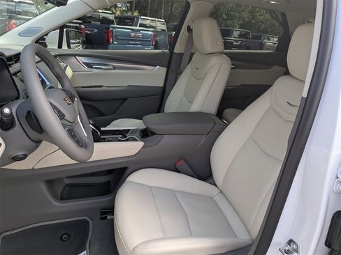 New 2025 Cadillac XT5 Premium Luxury w/ Technology Package image 24