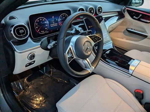 Used 2025 Mercedes-Benz C 300 Sedan image 10