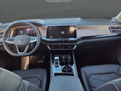 New 2026 Volkswagen Atlas SE image 17