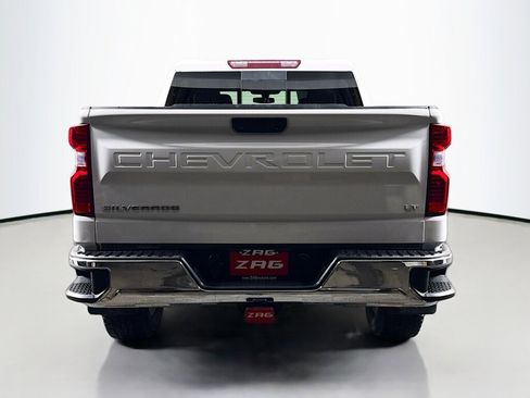 Used 2021 Chevrolet Silverado 1500 LT w/ Convenience Package II image 4
