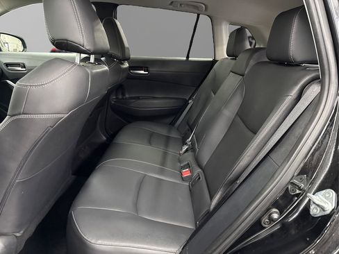 Used 2023 Toyota Corolla Cross XLE image 10