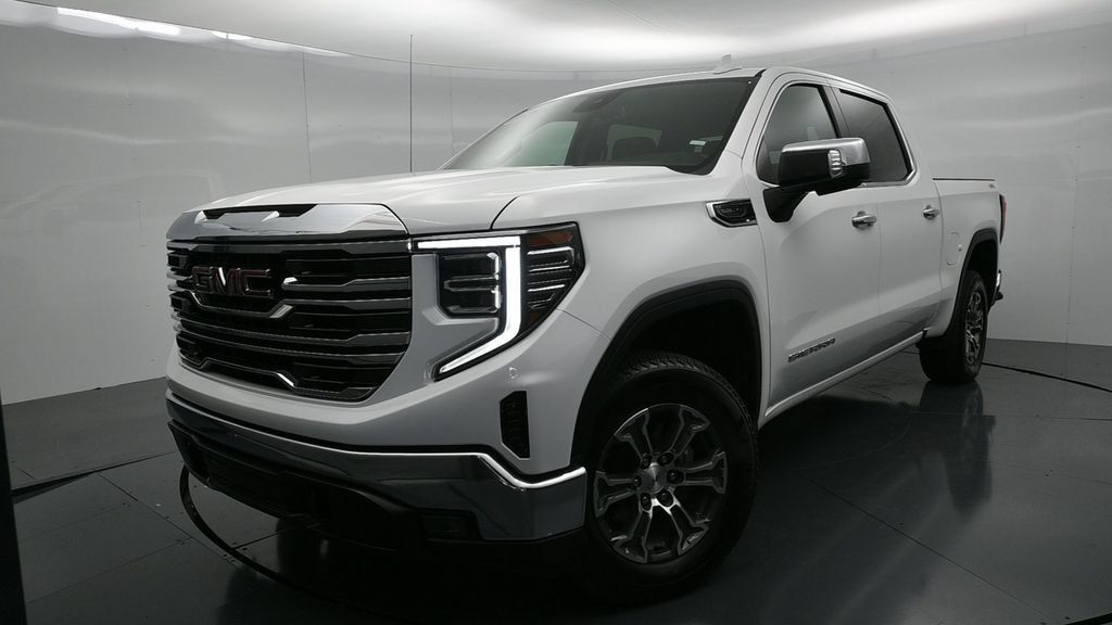 Used 2026 GMC Sierra 1500 SLT AWD/4WD image 1
