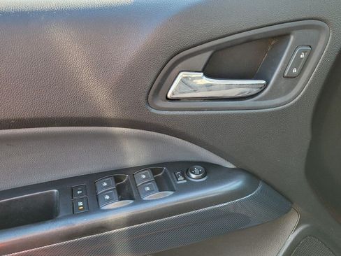 Used 2020 Chevrolet Colorado Z71 AWD/4WD image 26