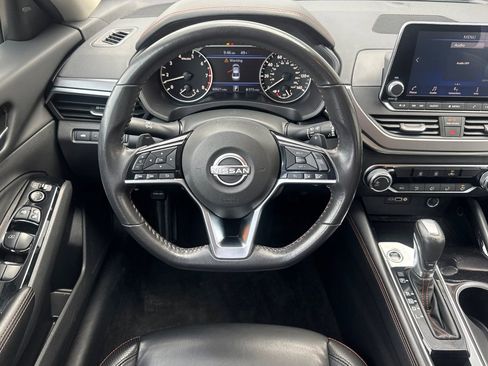 Used 2024 Nissan Altima 2.5 SR image 18