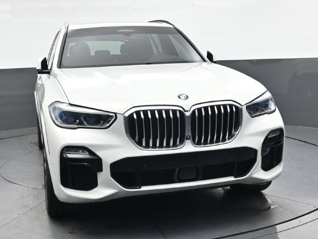 Used 2019 BMW X5 xDrive40i w/ M Sport Package AWD/4WD image 11