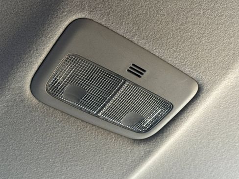 Used 2012 Scion xB FWD image 24