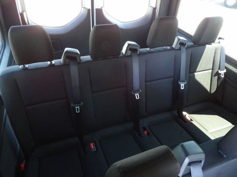 Used 2025 Mercedes-Benz Sprinter 2500 image 33