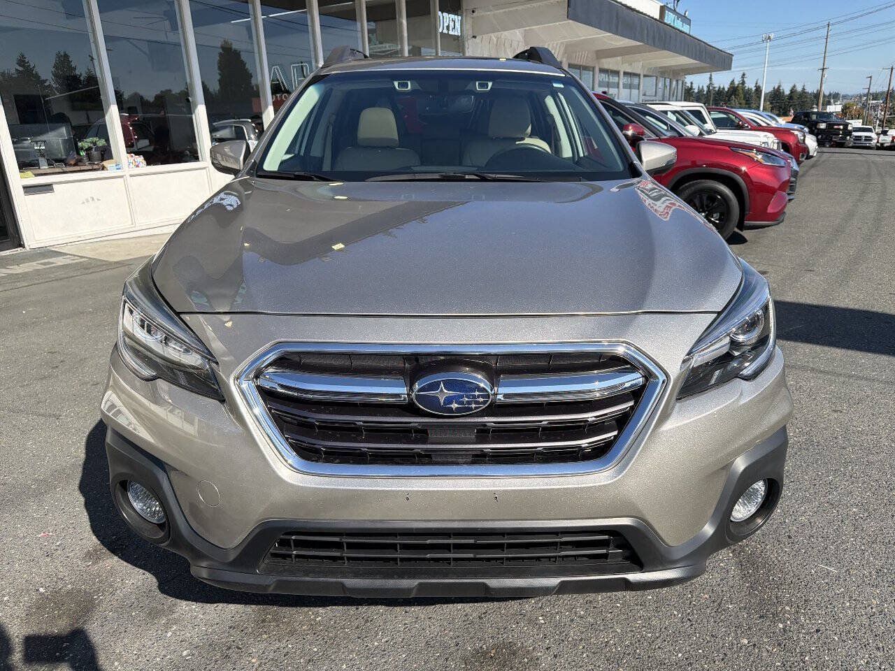 Used 2018 Subaru Outback 2.5i Limited AWD/4WD image 12