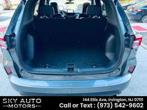 Used 2023 Ford Escape ST-Line image 11