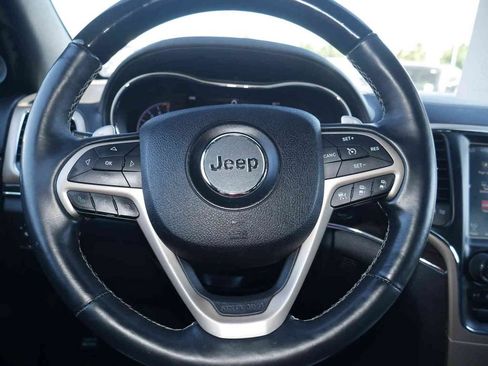 Used 2015 Jeep Grand Cherokee Overland w/ Advanced Technology Group RWD image 35