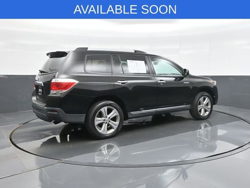 Used 2013 Toyota Highlander Limited image 7
