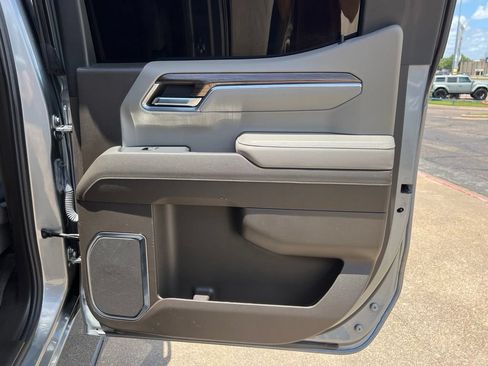 Used 2024 Chevrolet Silverado 1500 RST w/ Texas Edition Plus AWD/4WD image 14