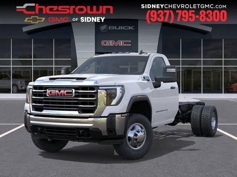 New 2026 GMC Sierra 3500 Pro w/ Fleet Convenience Package AWD/4WD image 6