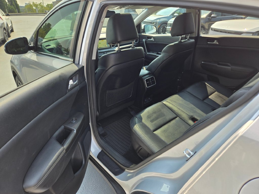 Used 2017 Kia Sportage EX w/ EX Technology Package FWD image 16