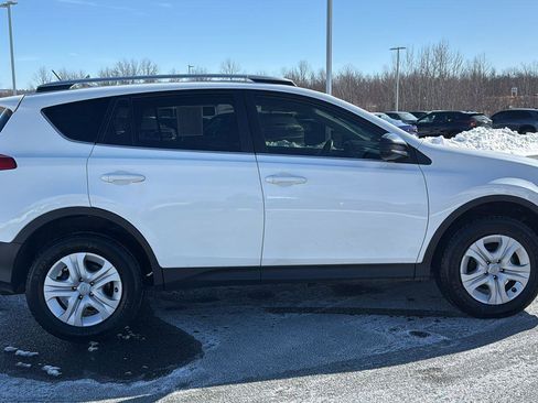 Used 2015 Toyota RAV4 LE image 4