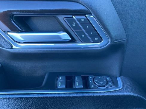 Used 2024 GMC Sierra 3500 Denali w/ Denali Reserve Package image 13