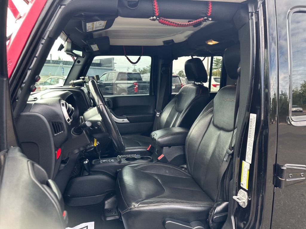 Used 2016 Jeep Wrangler Unlimited Rubicon AWD/4WD image 14