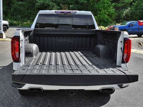 Used 2021 GMC Sierra 1500 AT4 w/ AT4 Premium Package image 9
